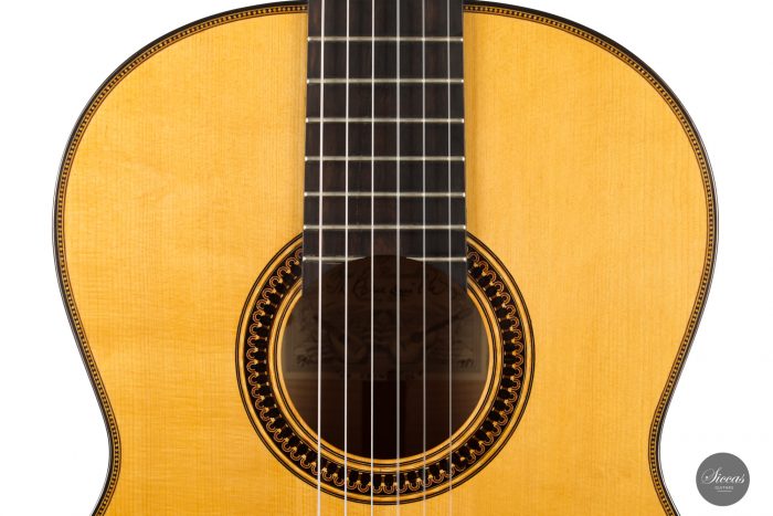 Classical guitar José Romanillos 1981 3