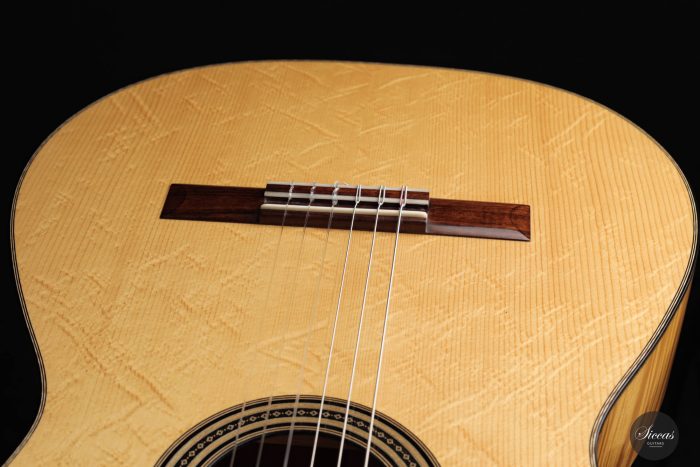 Daryl Perry 2022 Spruce Maple No. 247 65 cm 12