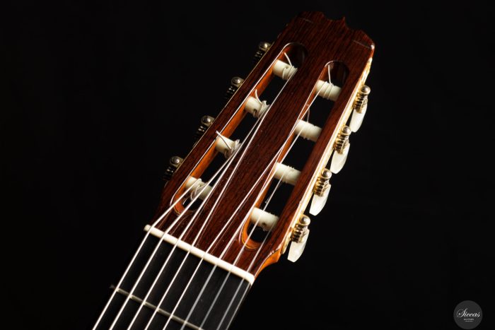 Jose Ramirez III - 1971 1a 8-strings MT at SICCAS GUITARS