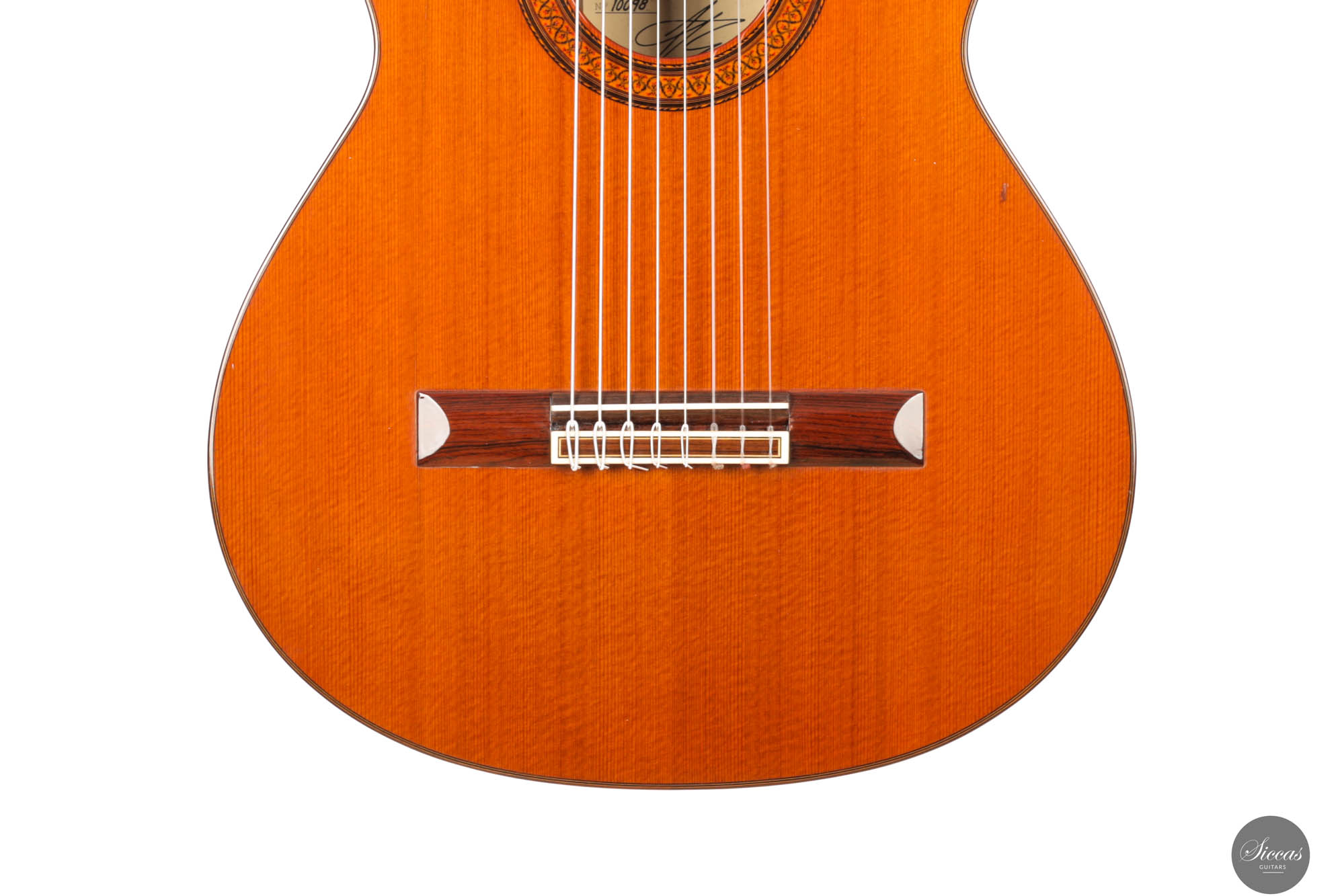 José Ramirez - 1976 1a No. 10098 - 8-string at SICCAS