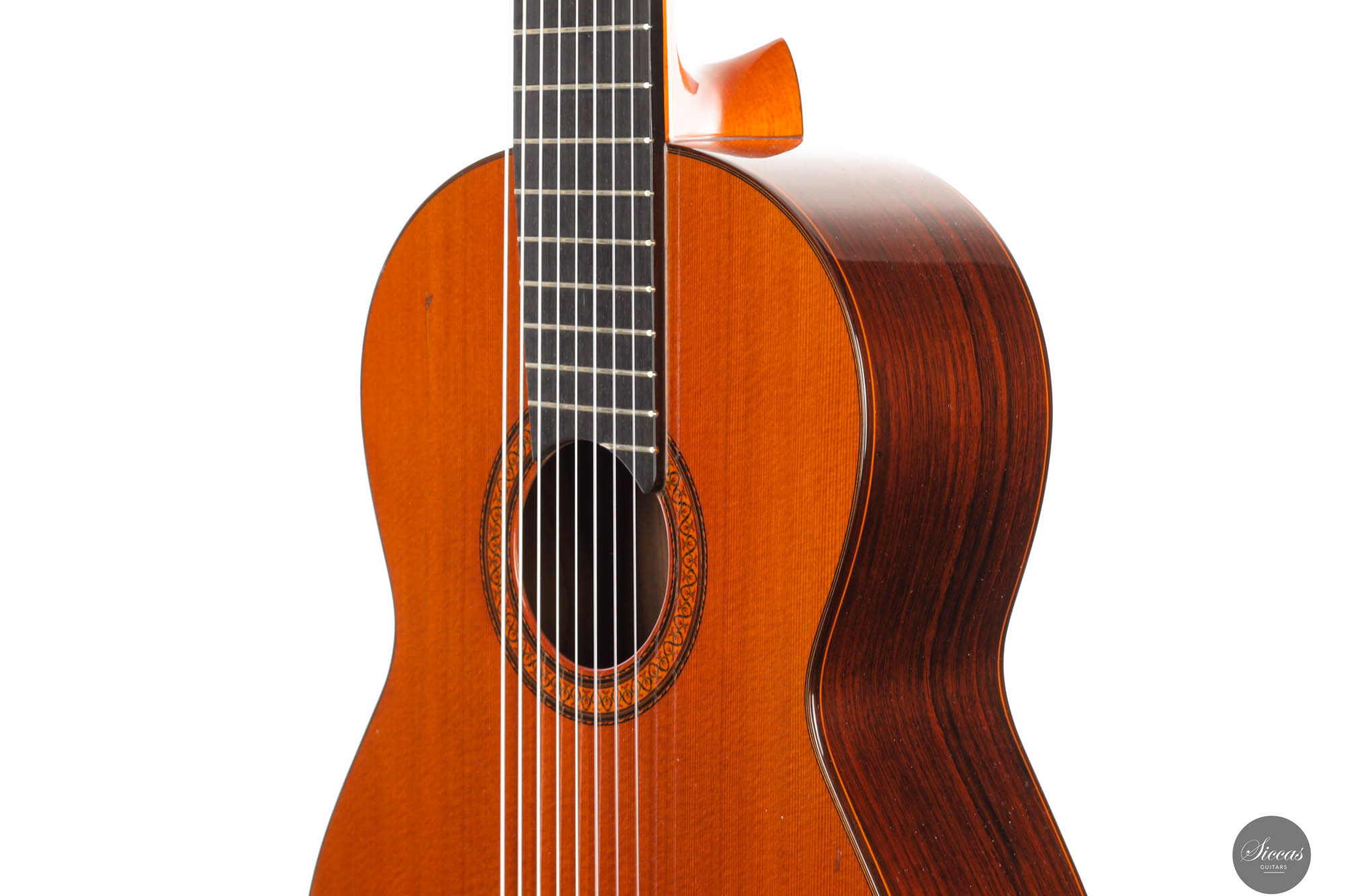 José Ramirez - 1976 1a No. 10098 - 8-string at SICCAS