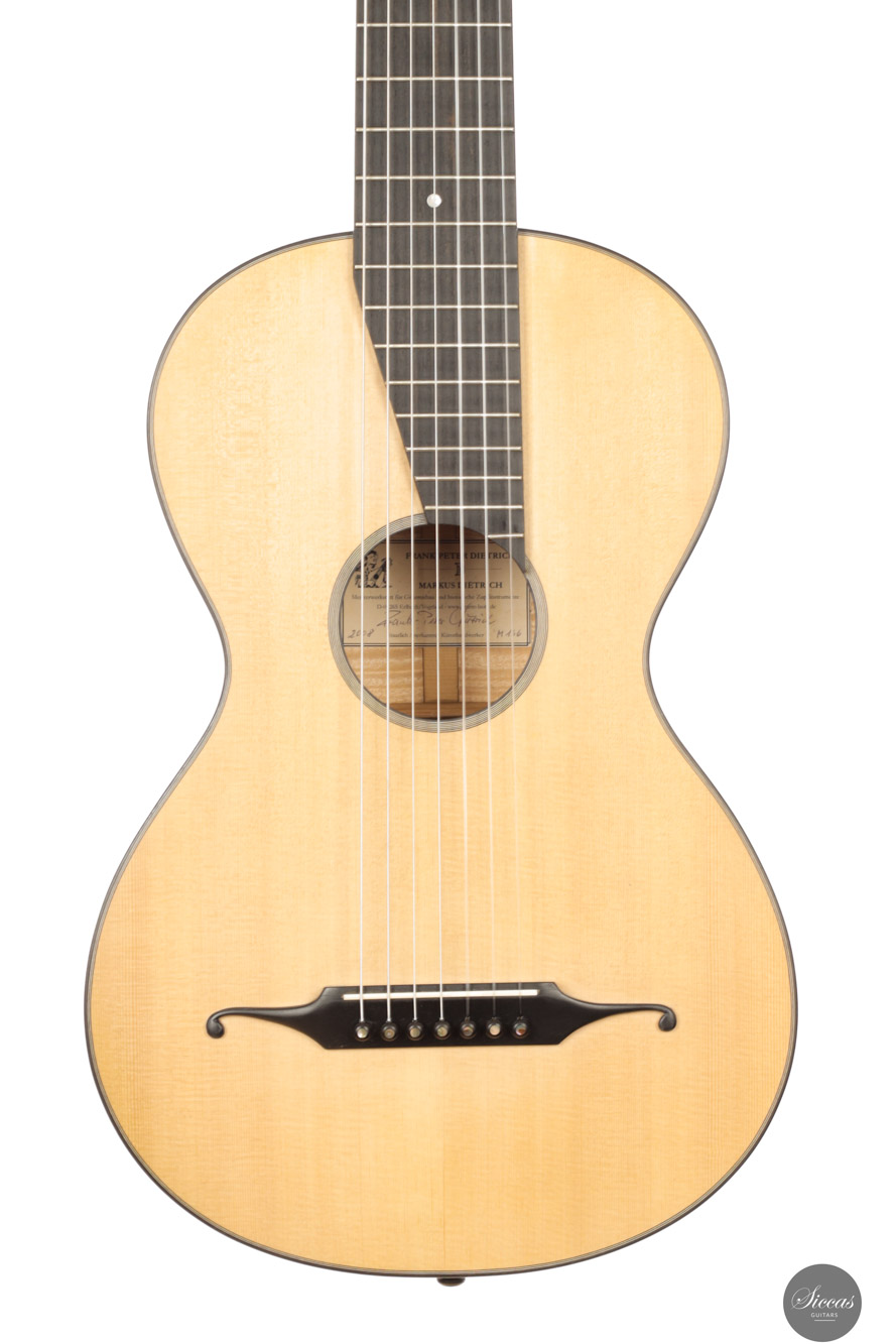 ★ CD付き ギター銘器写真集 La Chitarra di Liuteria ☆ CD付き ギター銘器写真集 La Chitarra di Liuteria - メルカリ