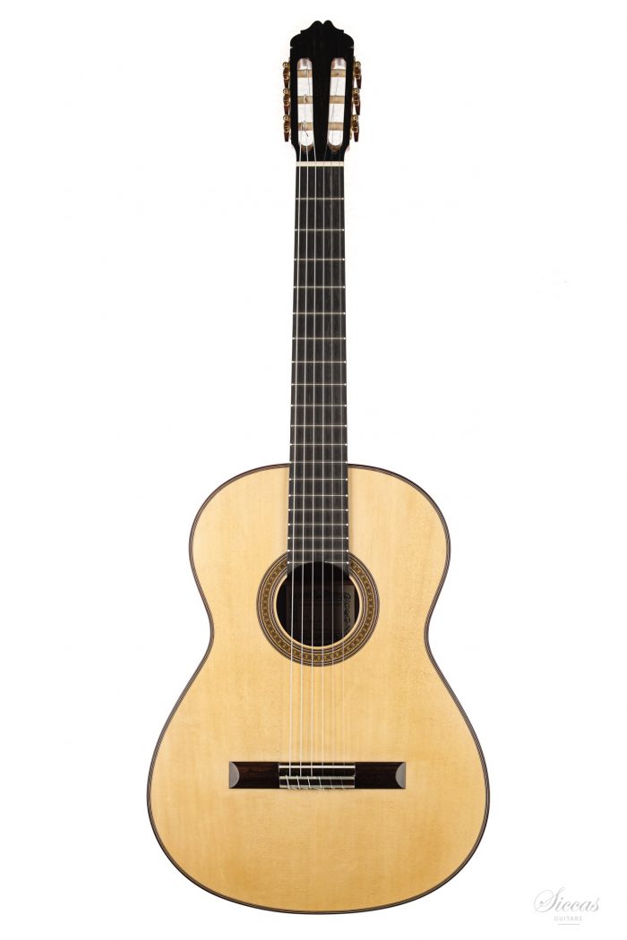 Classical guitar Antonio Marin Montero 2020 1