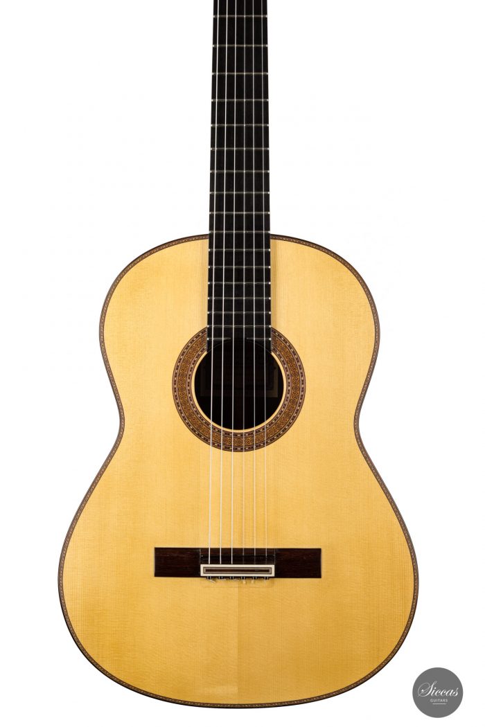 Classical guitar Paulino Bernabé 2020 2