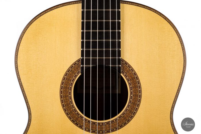Classical guitar Paulino Bernabé 2020 3