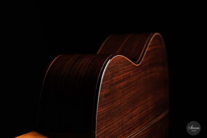 Classical guitar Andrea Marcellan 2020 20