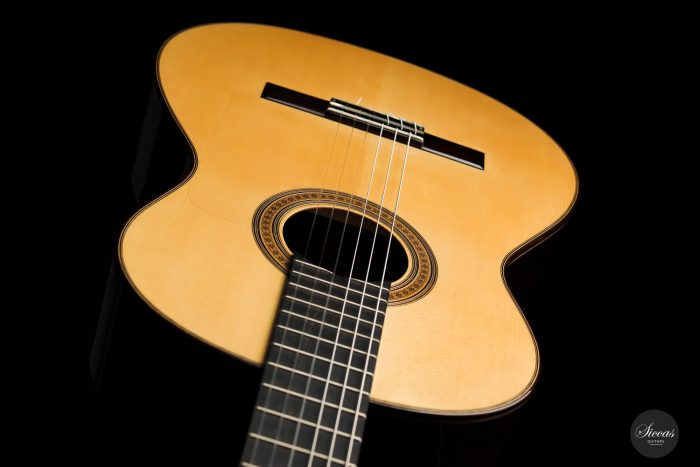 Classical guitar Antonio Marin Montero 2020 20