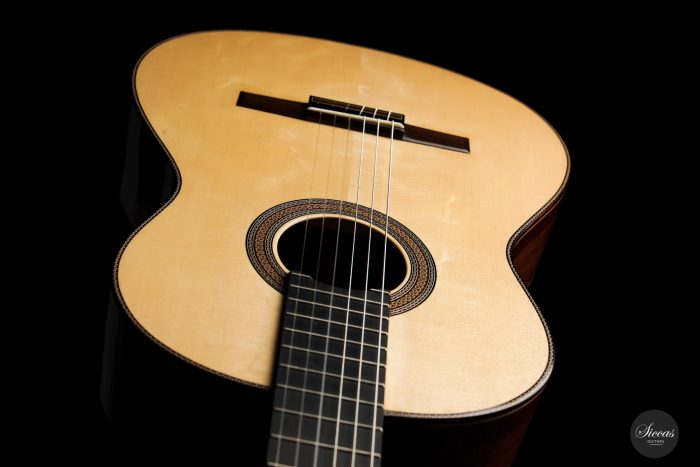 Classical guitar Mijail Kharash 2020 18