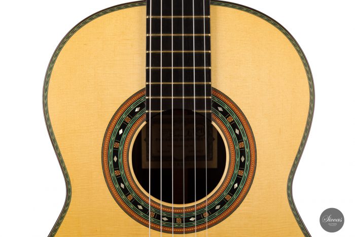 Classical guitar Paulino Bernabé 2021 3