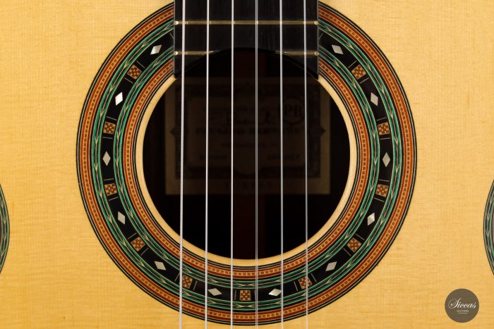 Classical guitar Paulino Bernabé 2021 4
