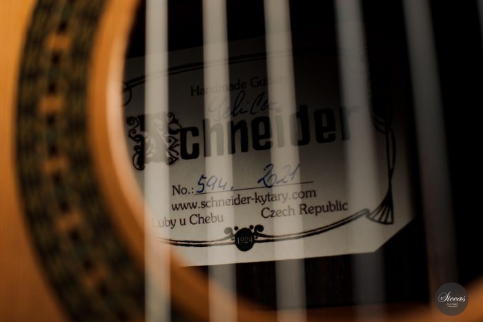 Classical guitar Jan Schneider 2021 21