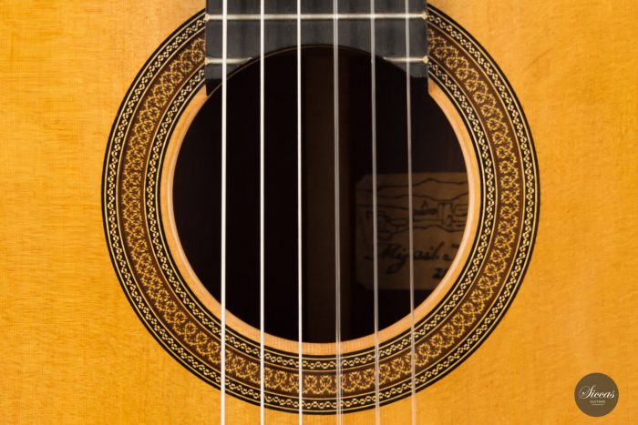 Classical guitar Mijail Kharash 2021 4