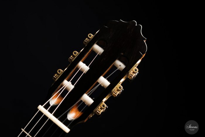 Classical guitar Antonio Marin Montero Premium 2021 15
