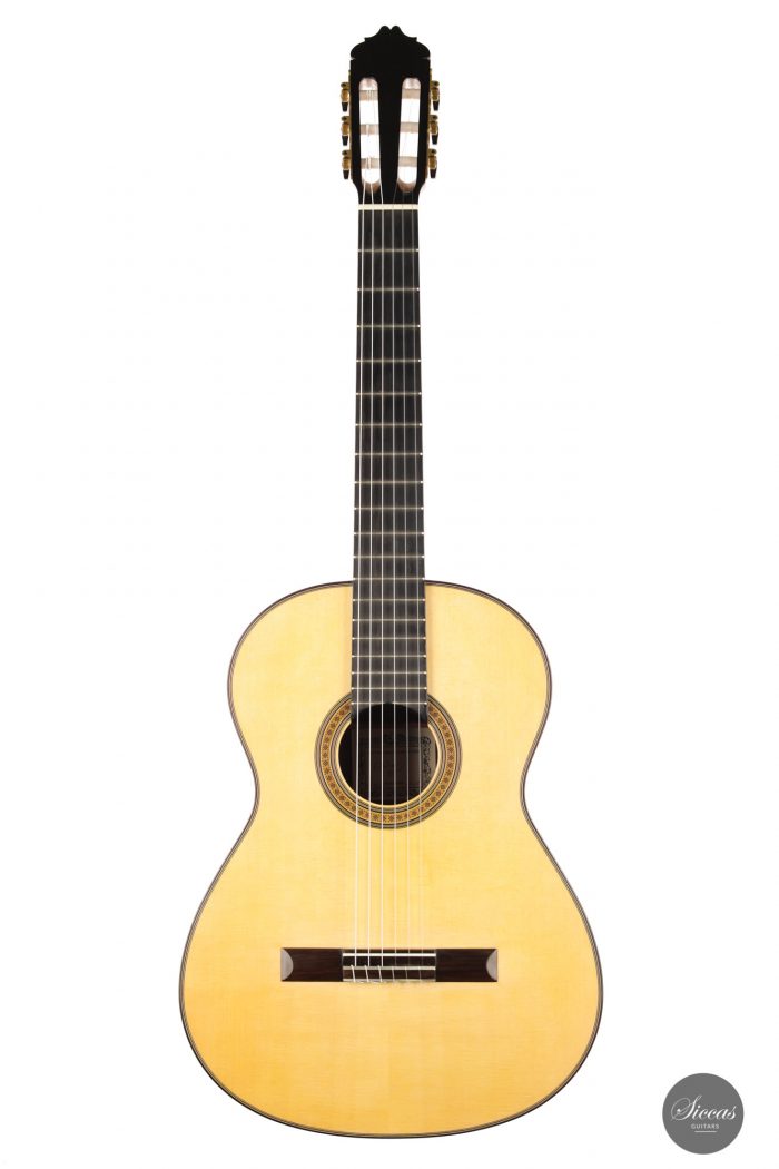 Classical guitar Antonio Marin Montero Premium 2021 2