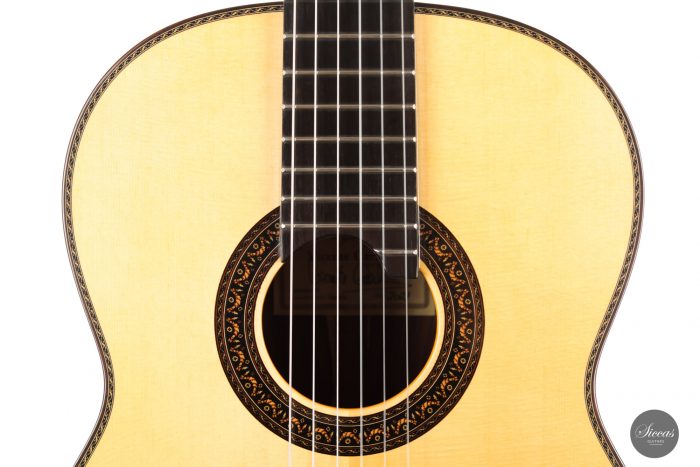 Classical guitar Vicente Carrillo Doubletop 2021 3